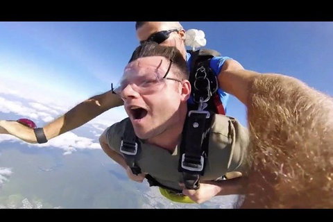 Reef And Rainforest Tandem Sky Dive In Cairns - Accommodation Search 1