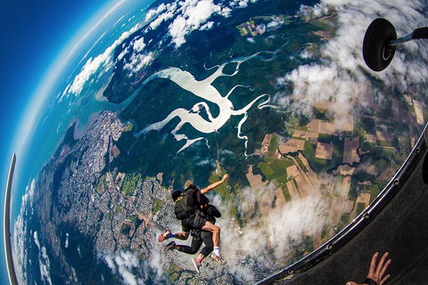 Reef And Rainforest Tandem Sky Dive In Cairns - Accommodation Search 5