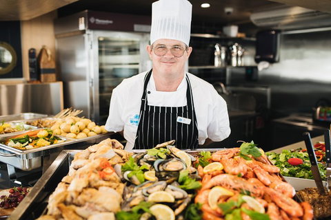 Dinner Buffet Cruise On The Gold Coast - Accommodation Search 4