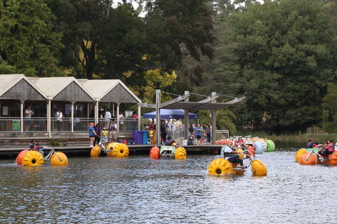 Yarra Valley, Dandenong Ranges Inc. Lunch With Wine,plus Morning Tea,chocolate - Accommodation Search 1